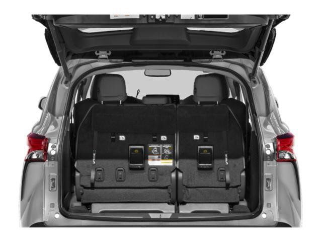 Used 2024 Toyota Sienna XLE FWD image 11