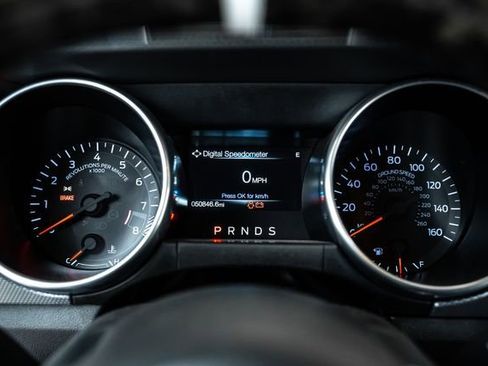 Used 2019 Ford Mustang GT image 29