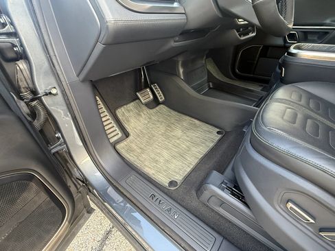 Used 2022 Rivian R1T Launch Edition AWD/4WD image 10