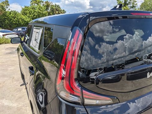New 2025 Kia Soul EX image 11