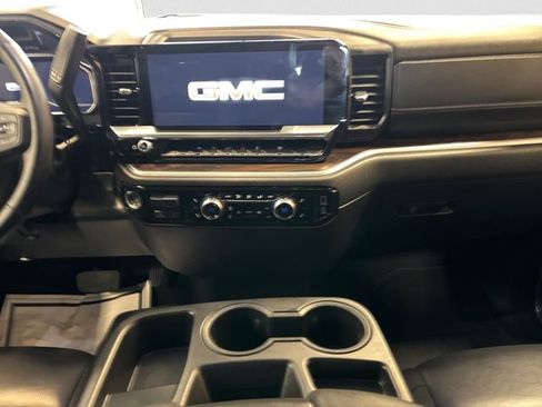 Used 2025 GMC Sierra 1500 SLT AWD/4WD image 12