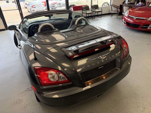 Used 2005 Chrysler Crossfire Limited RWD image 33
