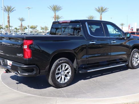 Used 2021 Chevrolet Silverado 1500 High Country w/ Safety Package II image 5