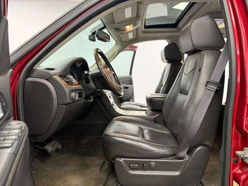 Used 2013 Cadillac Escalade Platinum image 38