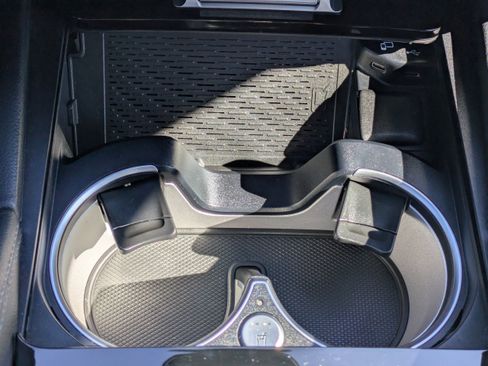 Used 2022 Mercedes-Benz GLS 450 4MATIC image 28