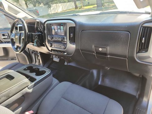 Used 2017 Chevrolet Silverado 2500 LT AWD/4WD image 38