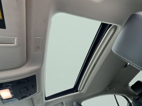 Used 2019 Lexus ES 350 w/ Premium Package FWD image 16