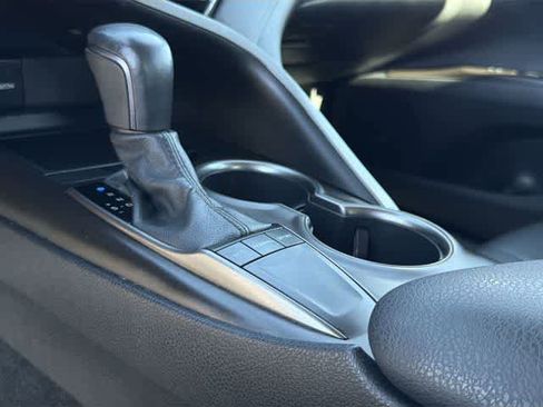 Used 2023 Toyota Camry SE image 24