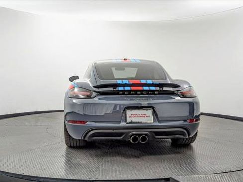 Used 2017 Porsche 718 Cayman S image 7