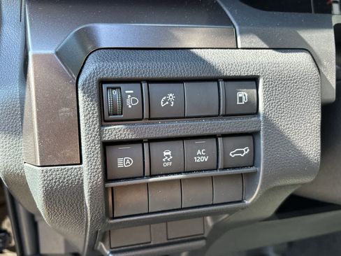 Used 2026 Toyota 4Runner TRD Off-Road Premium AWD/4WD image 8