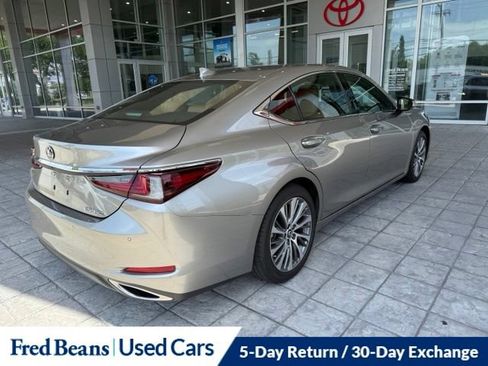 Used 2020 Lexus ES 350 w/ Premium Package FWD image 6
