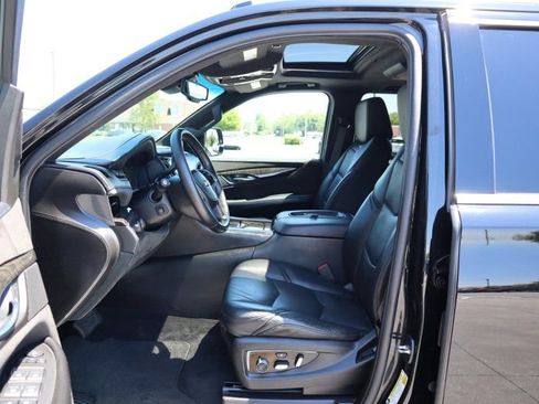 Used 2015 Cadillac Escalade ESV Platinum AWD/4WD image 9