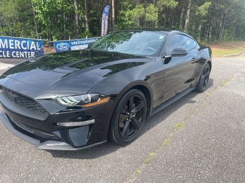 Used 2022 Ford Mustang Coupe w/ Black Accent Package RWD image 1