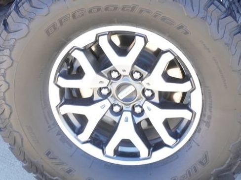 Used 2023 Ford F150 Raptor AWD/4WD image 11