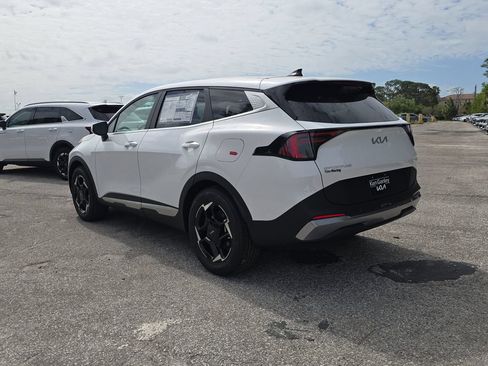 New 2026 Kia Sportage EX FWD image 6