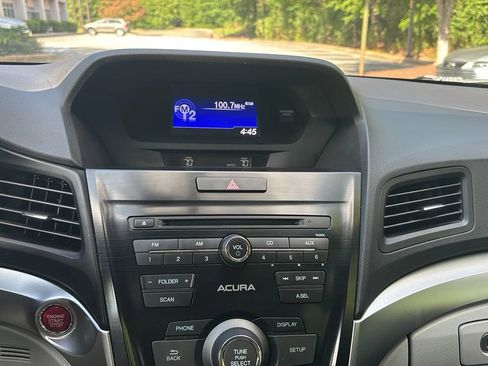 Used 2017 Acura ILX FWD image 10