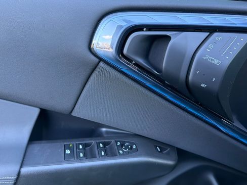 Used 2025 BMW X3 xDrive30i w/ M Sport Package image 12