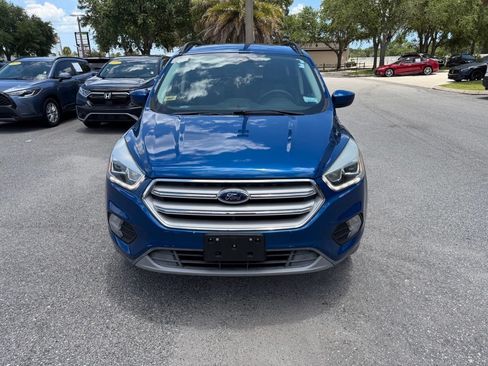Used 2017 Ford Escape SE w/ Equipment Group 201A AWD/4WD image 11