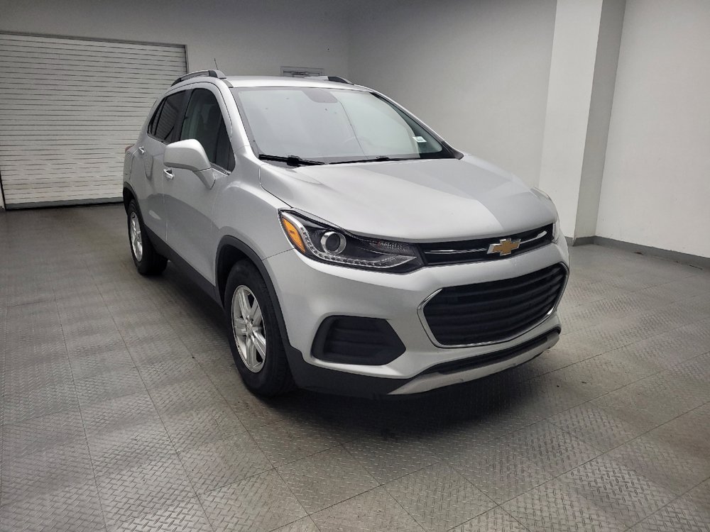 Used 2020 Chevrolet Trax LT w/ LT Convenience Package FWD image 13