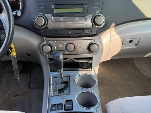 Used 2008 Toyota Highlander 4WD image 16