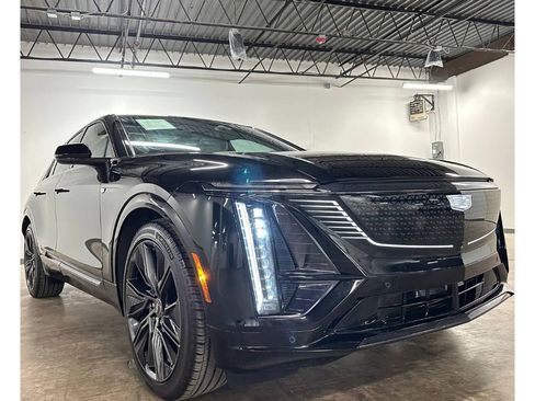 Used 2024 Cadillac Lyriq Sport w/ LPO, Floor Liner Package image 6