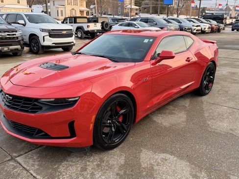 Used 2021 Chevrolet Camaro LT image 6