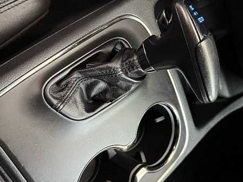 Used 2020 Dodge Durango GT image 39