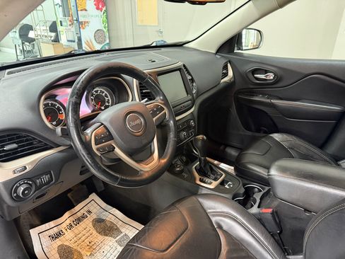 Used 2015 Jeep Cherokee Limited AWD/4WD image 9