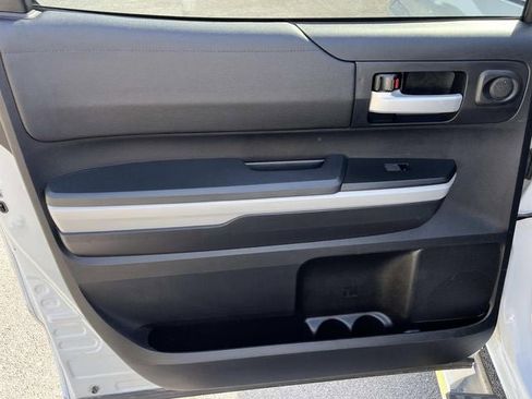 Used 2018 Toyota Tundra SR5 w/ SR5 Upgrade Package image 16