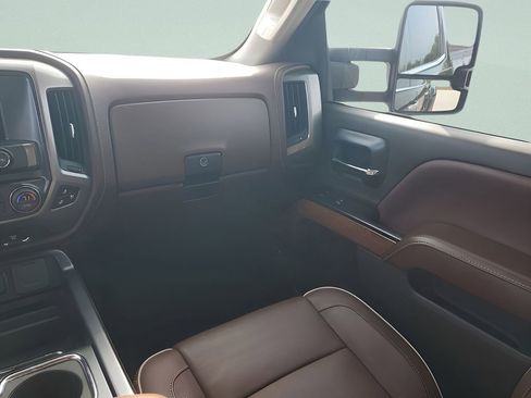 Used 2019 Chevrolet Silverado 3500 High Country w/ Duramax Plus Package image 13