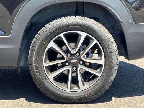 Used 2025 Chevrolet TrailBlazer LT AWD/4WD image 26