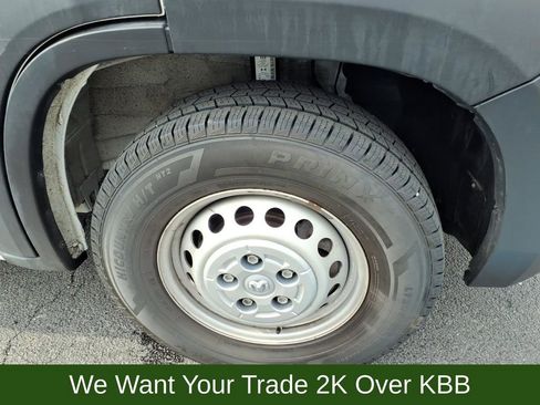 Used 2024 RAM ProMaster 2500 w/ Convenience Group image 29