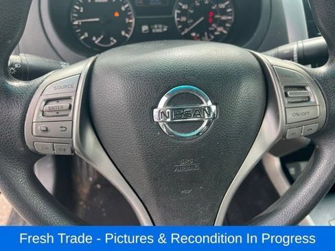 Used 2015 Nissan Altima 2.5 S w/ Special Edition Package FWD image 12