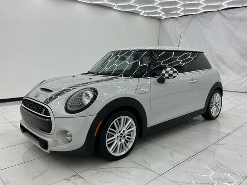 Used 2019 MINI Cooper S FWD image 6