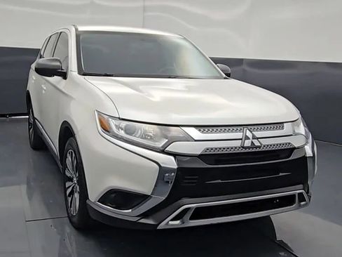 Used 2020 Mitsubishi Outlander SE AWD/4WD image 4