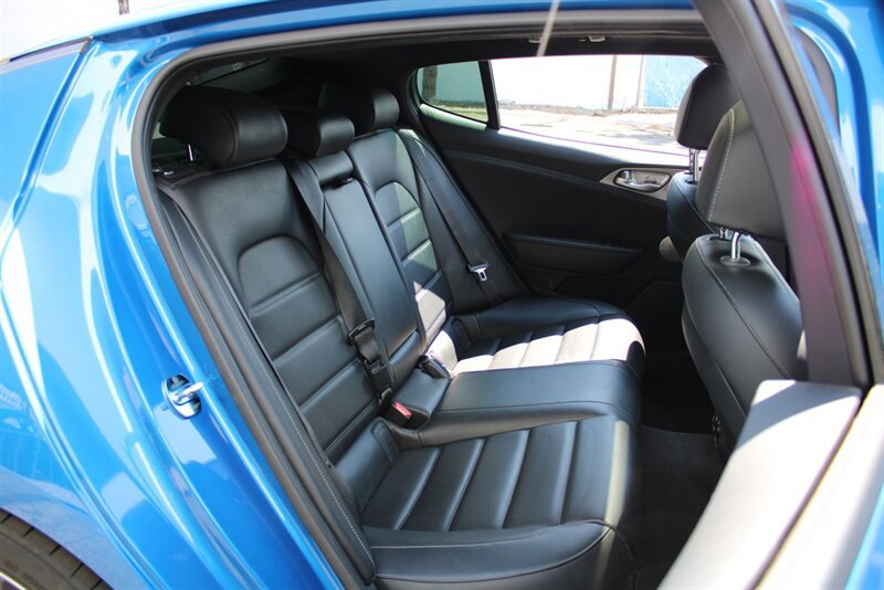 Used 2019 Kia Stinger GT2 AWD/4WD image 28