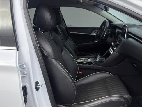 Used 2019 Genesis G70 3.3T Advanced RWD image 19