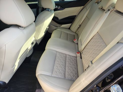 Used 2021 Nissan Maxima Platinum w/ Sport Mat Group image 13