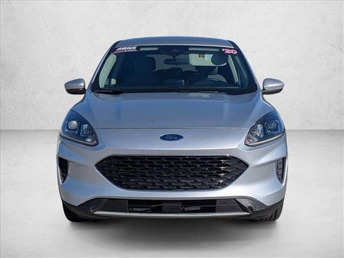 Used 2020 Ford Escape SE image 2