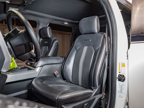 Used 2019 Ford F250 Platinum w/ Platinum Ultimate Package image 23