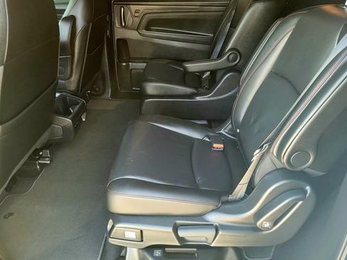 Used 2025 Honda Odyssey Sport-L image 11