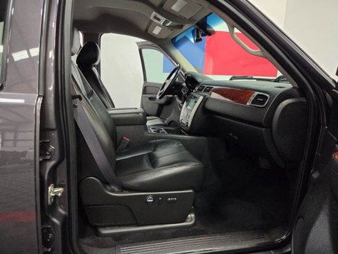 Used 2011 GMC Sierra 2500 SLT w/ SLT Convenience Package image 8