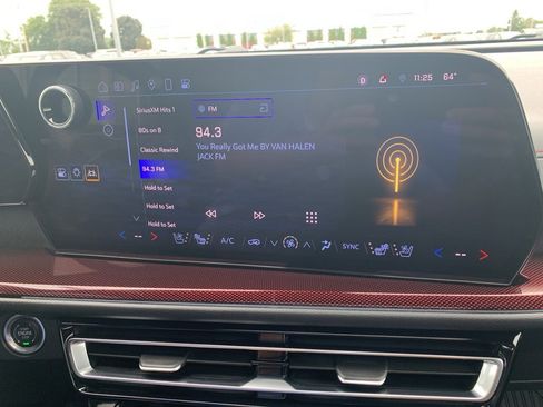 Used 2024 Chevrolet Traverse RS w/ LPO, Floor Liner Package image 20