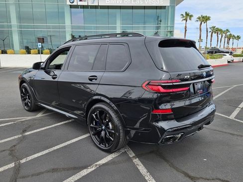 Certified 2025 BMW X7 M60i image 8