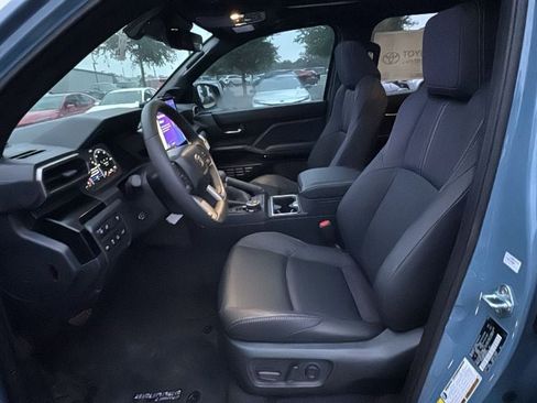 New 2026 Toyota 4Runner Limited AWD/4WD image 18