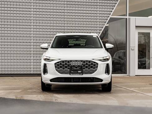 Certified 2025 Audi Q5 Premium w/ Premium Plus AWD/4WD image 34