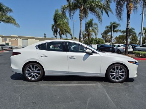Used 2019 MAZDA MAZDA3 AWD Sedan w/ Preferred Package image 11