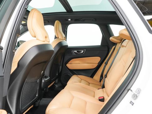 Used 2023 Volvo XC60 B6 Ultimate w/ Climate Package AWD/4WD image 15