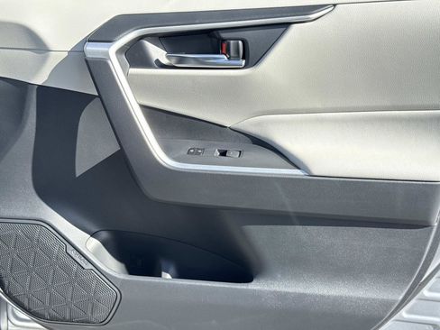 Used 2023 Toyota RAV4 XLE image 19