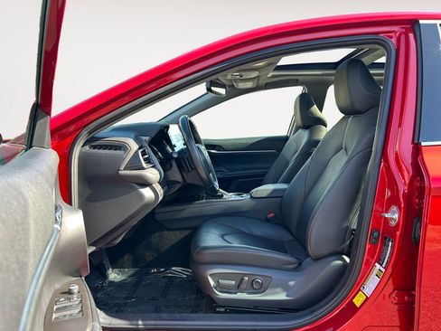 Used 2021 Toyota Camry XSE w/ Navigation Package image 15